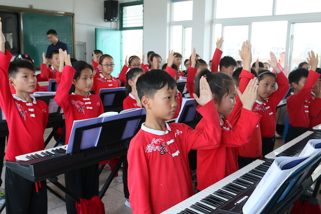 日博集团乐器牵手萧山三星小学爱心再回访在杭州举办