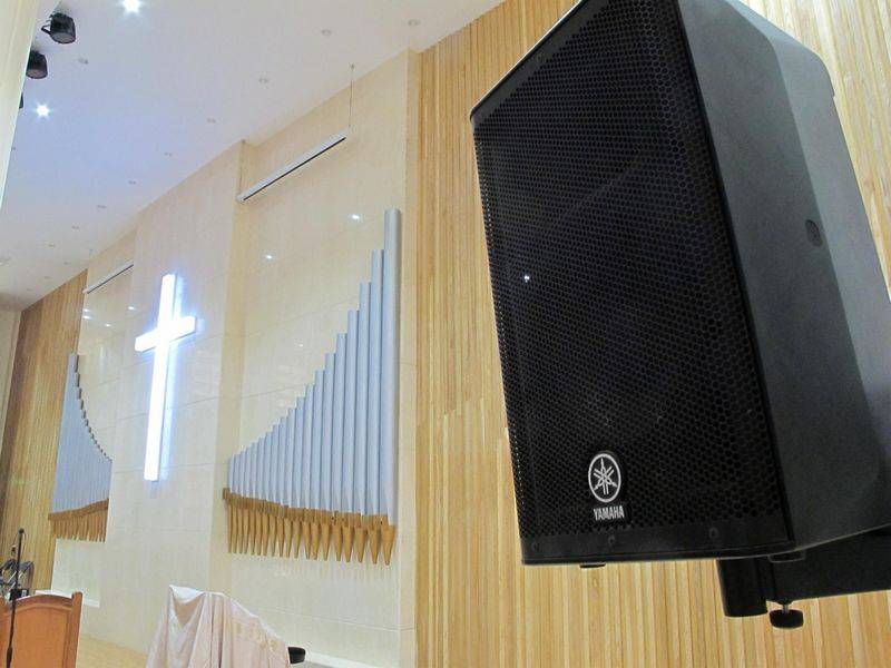 广州十甫堂——两只日博集团 DXR8 音箱完成的教堂完美扩声