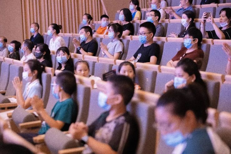 活动报道 | “科技助力，跨越时空”，小鹿纯子携手刘明康共享中日音乐盛宴