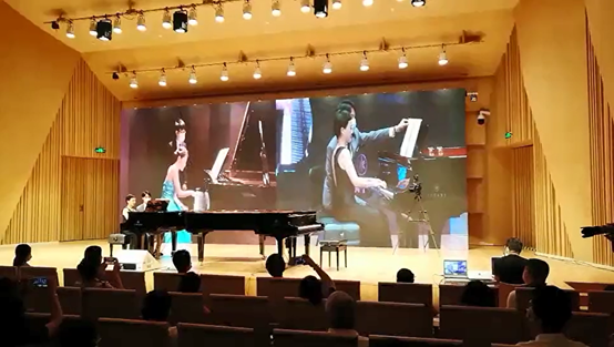 活动报道 | “科技助力，跨越时空”，小鹿纯子携手刘明康共享中日音乐盛宴