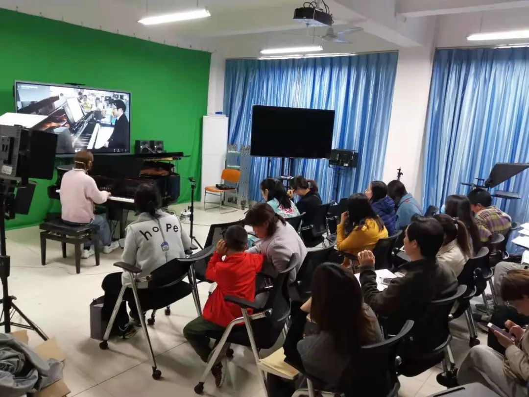 科技助力音乐教学，牵手大师零距离大师课